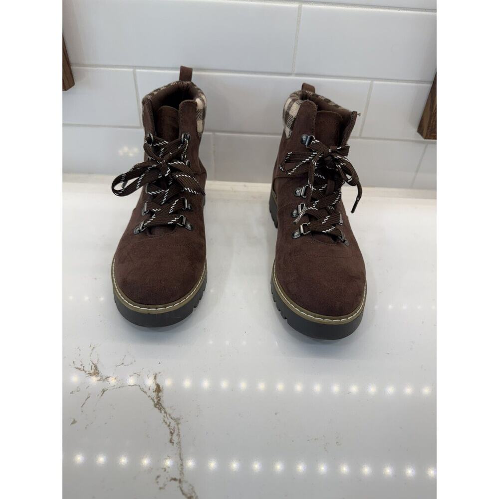 Cliff's Sabine Bootie, Size 8.5, Brown suede